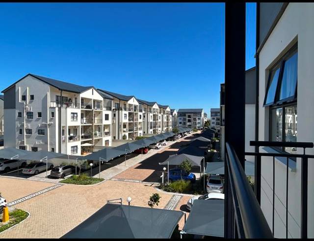 1 BEDROOM APARTMENT FOR SALE IN SANDOWN